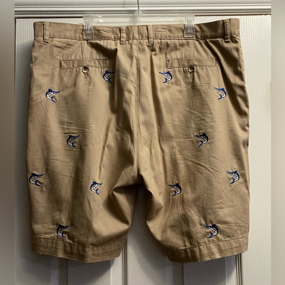 Island Republic Men’s Tan Shorts Embroidered With Fish Cruise Beach Sz 42 - Picture 1 of 14